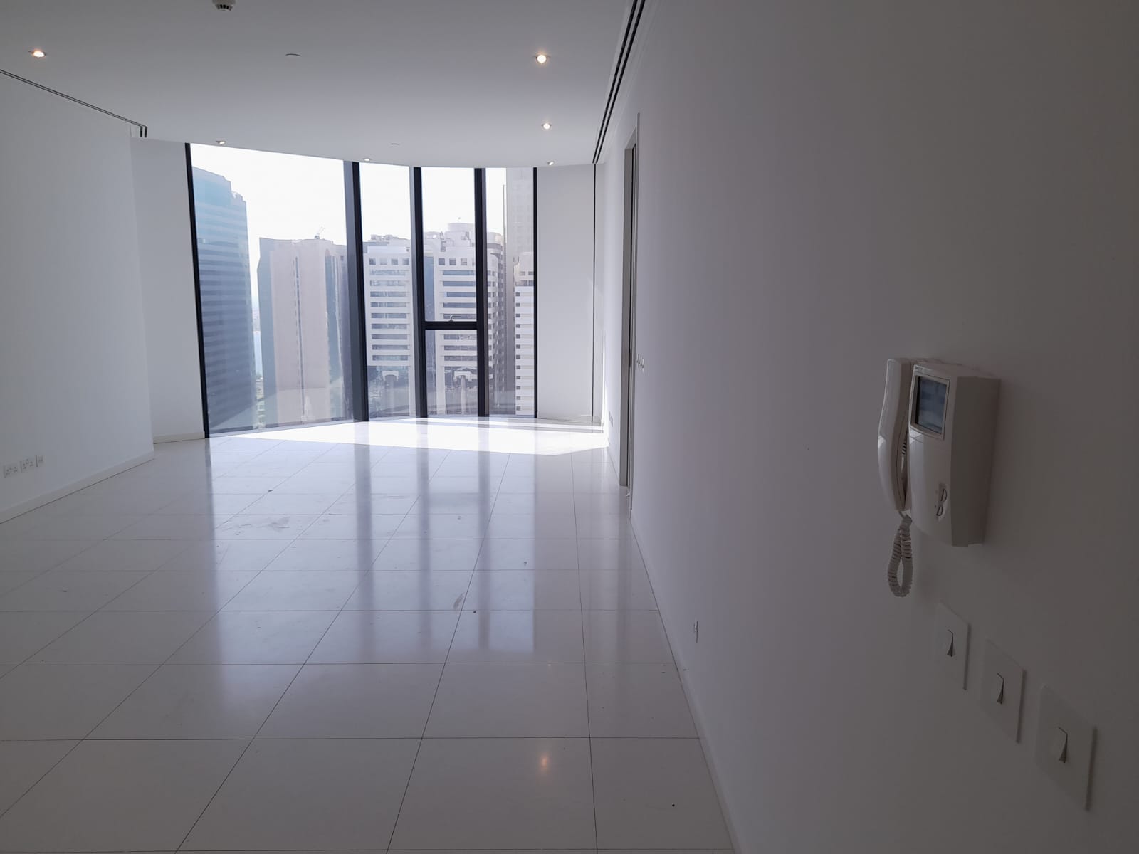 3 Br Apartment for Rent